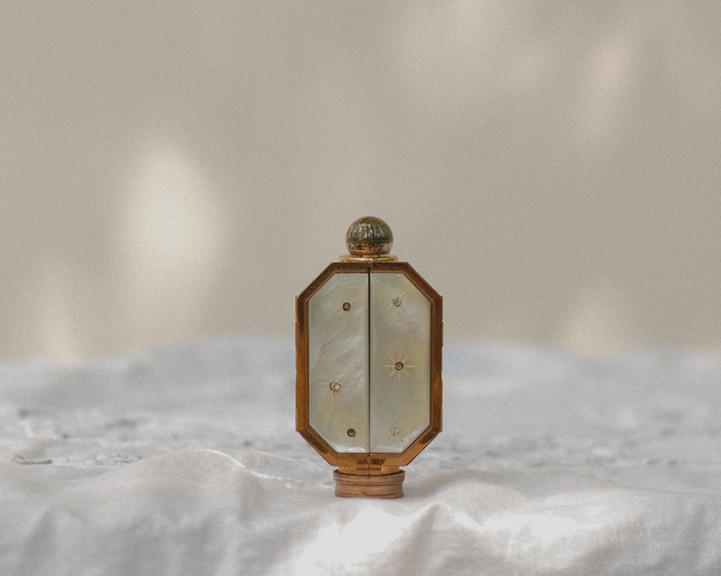 Mother of Pearl Vanity Compact