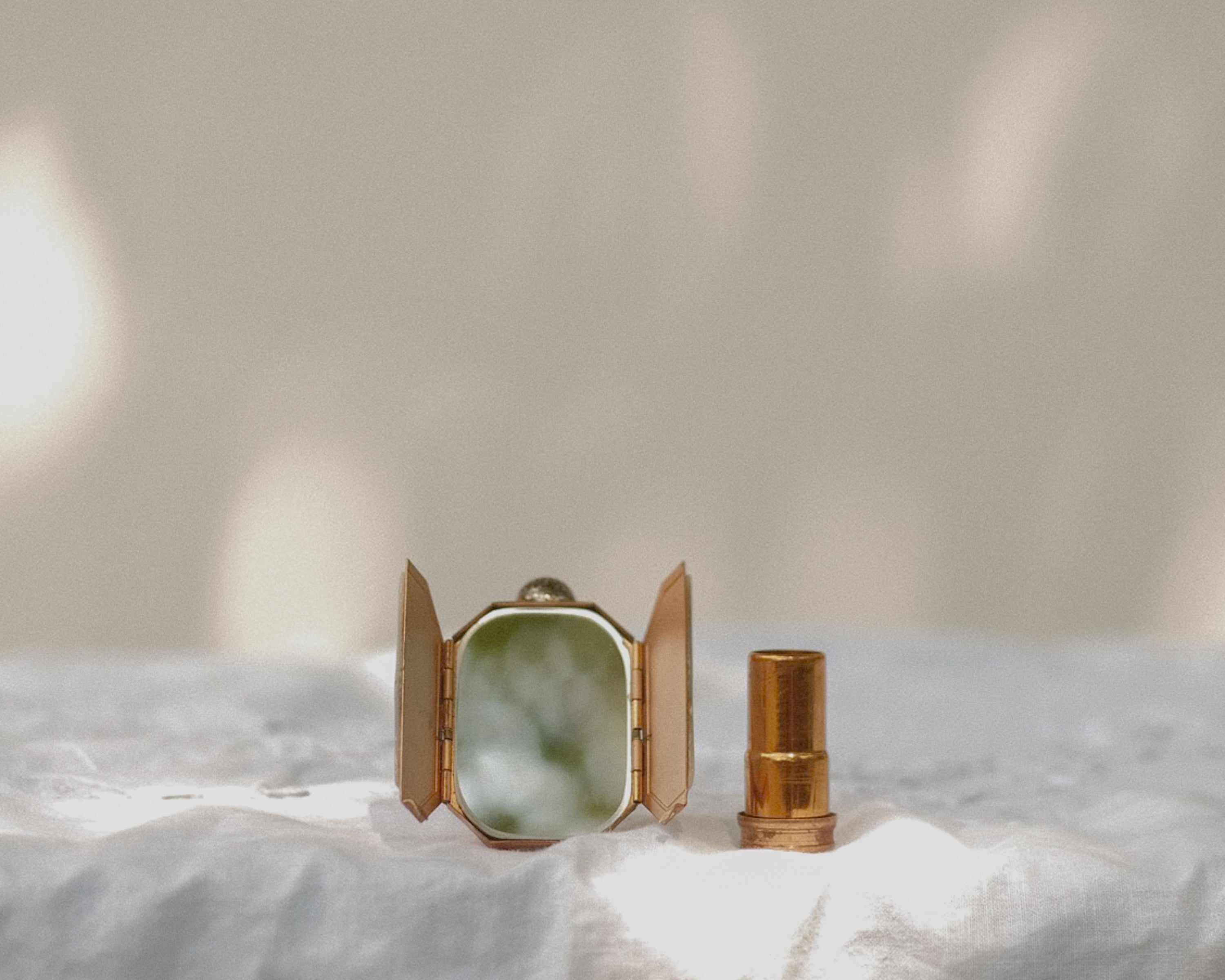 Mother of Pearl Vanity Compact