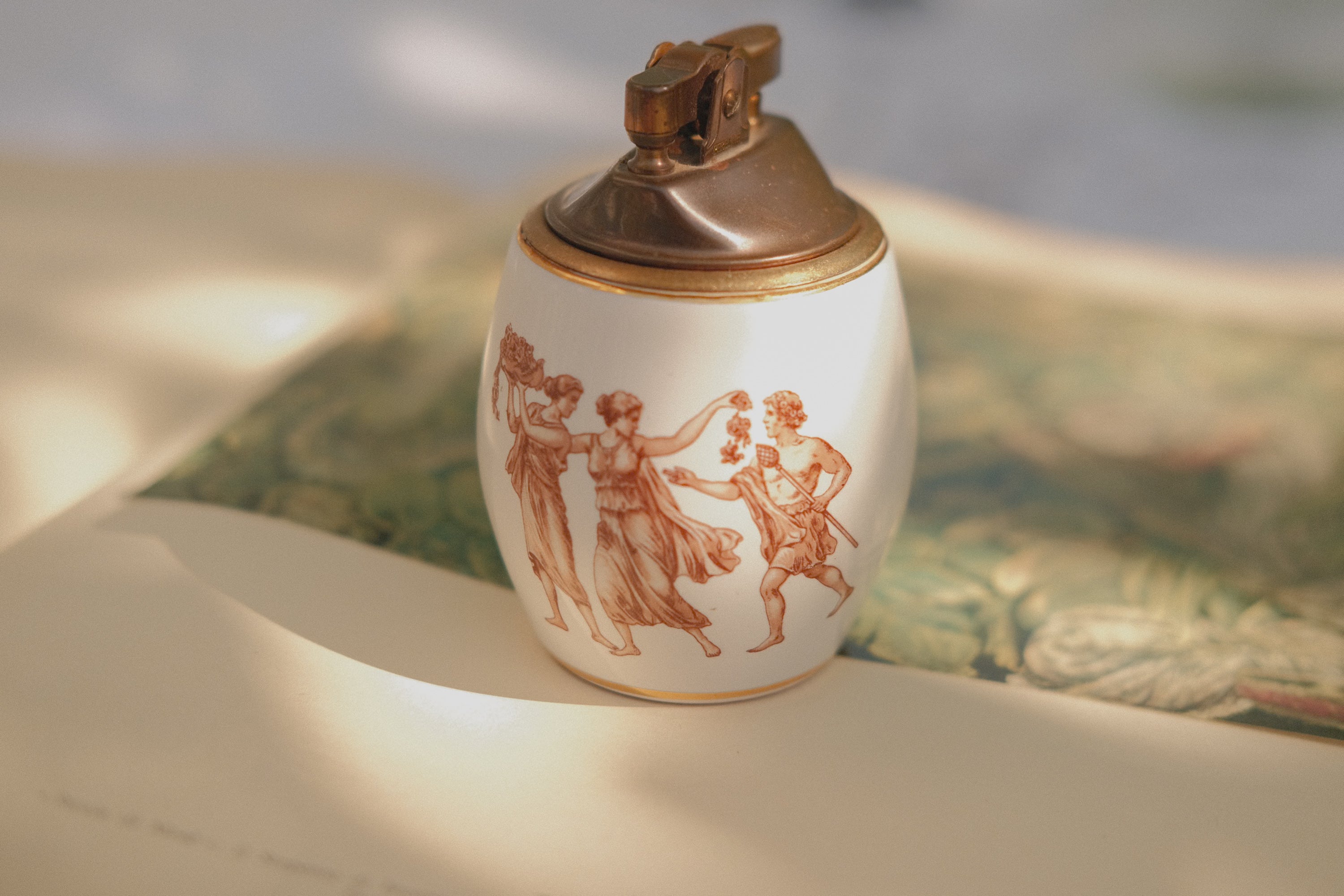 Roman Lighter and Ash Tray