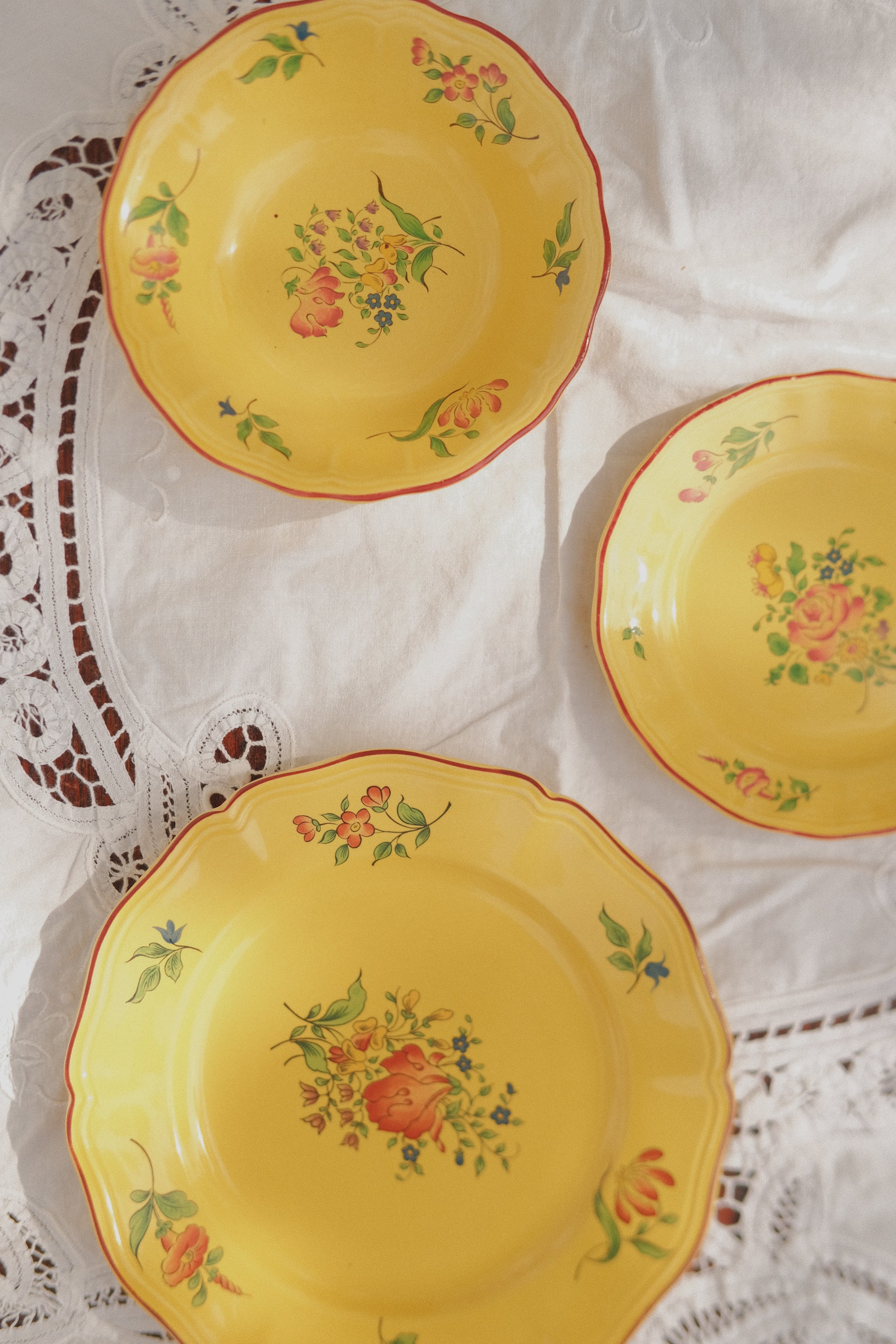 French Floral Ceramic Plate Set - 3 Piece
