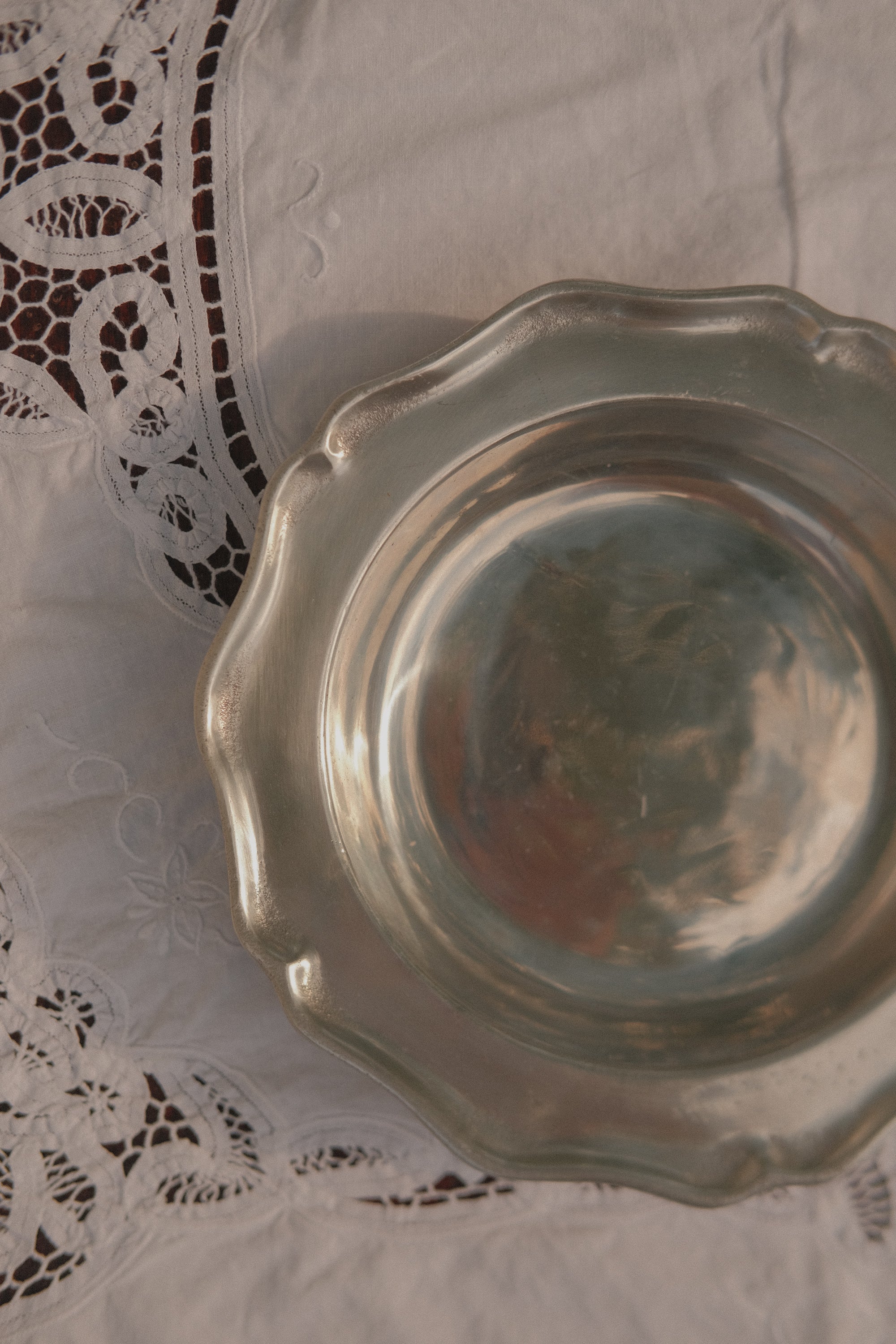 Scalloped Pewtarex Serving Bowl