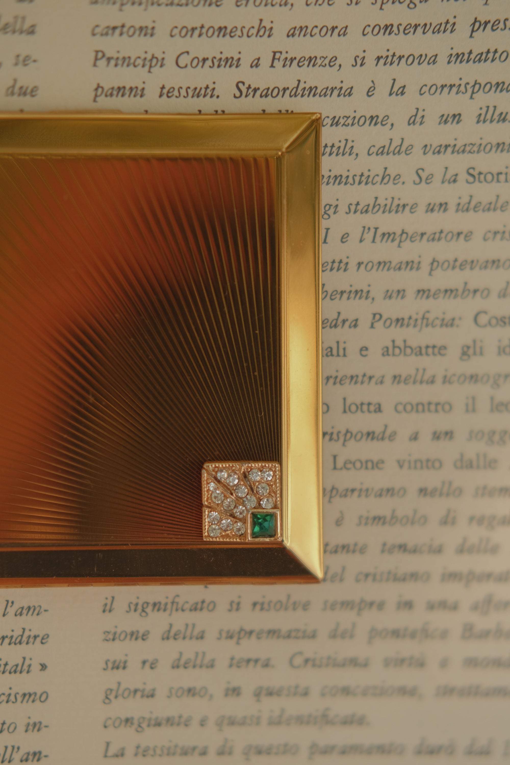 Volupte Jeweled Gold Toned Compact