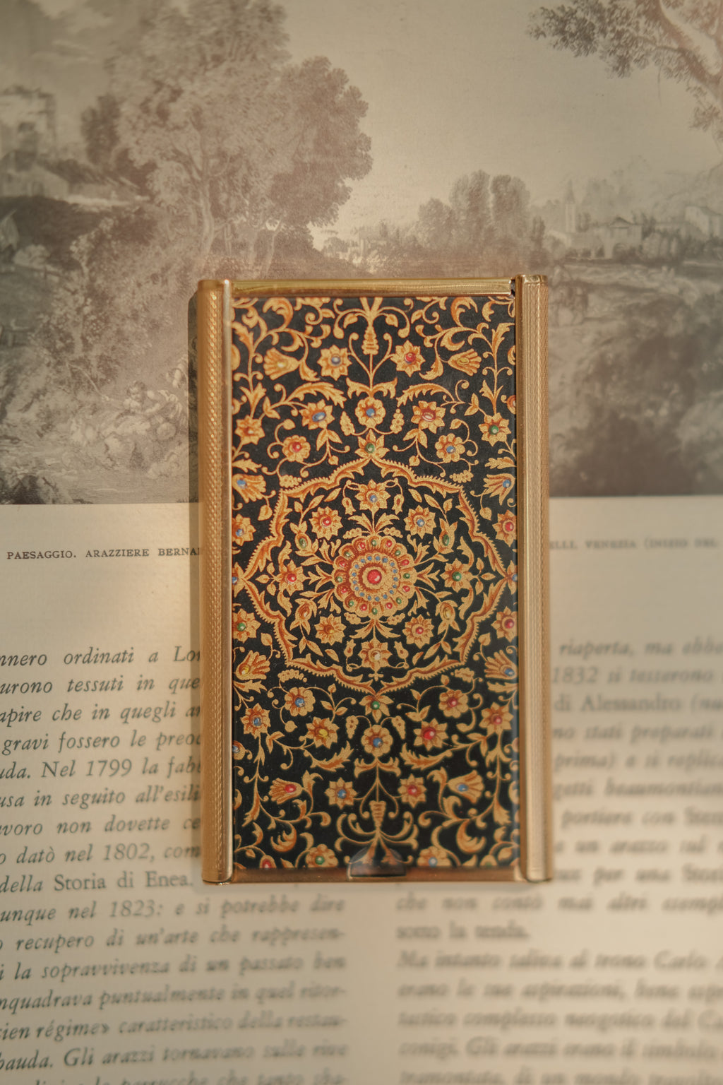 Stratton Floral Travel Brush