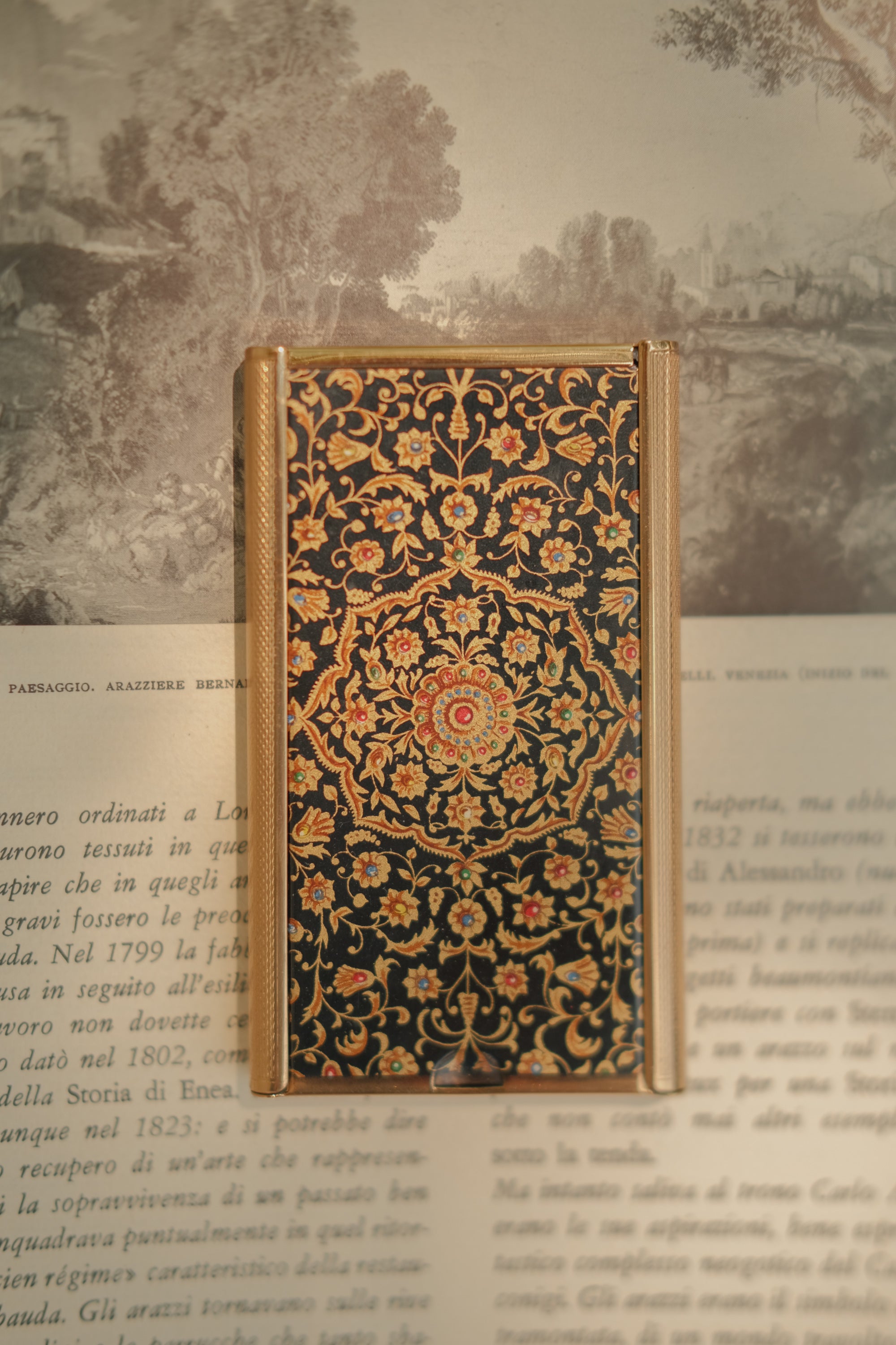 Stratton Floral Travel Brush