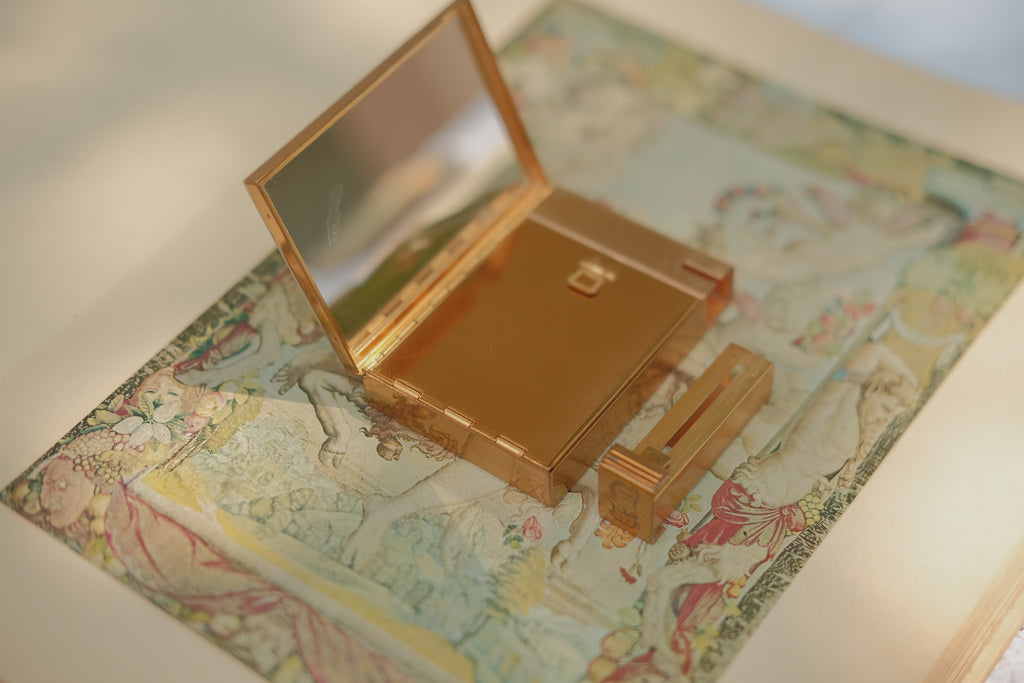 Volupte Mother of Pearl Vanity Compact