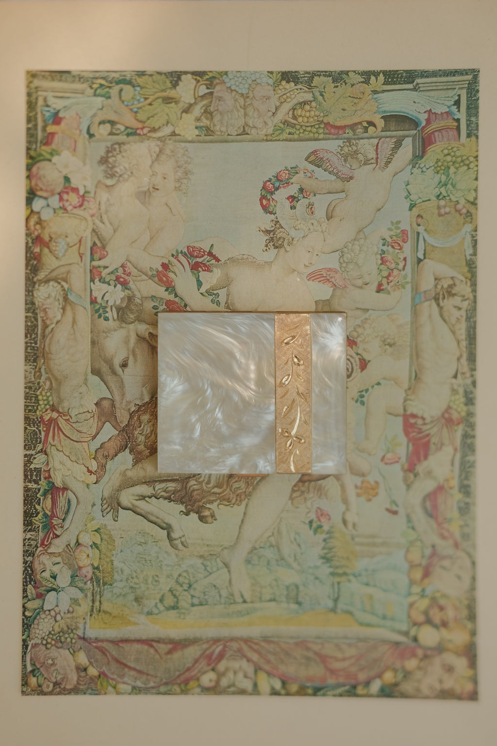 1950's Marhill Mother of Pearl Compact