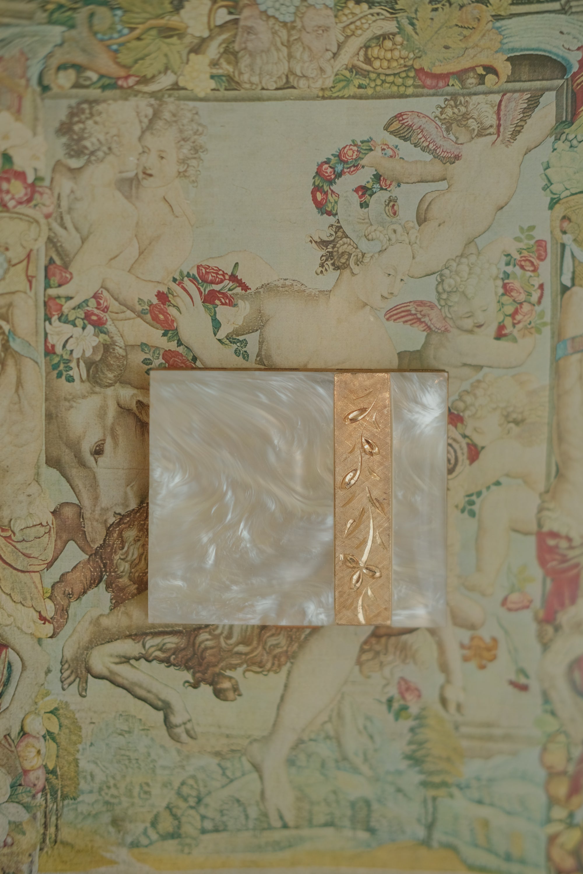 1950's Marhill Mother of Pearl Compact