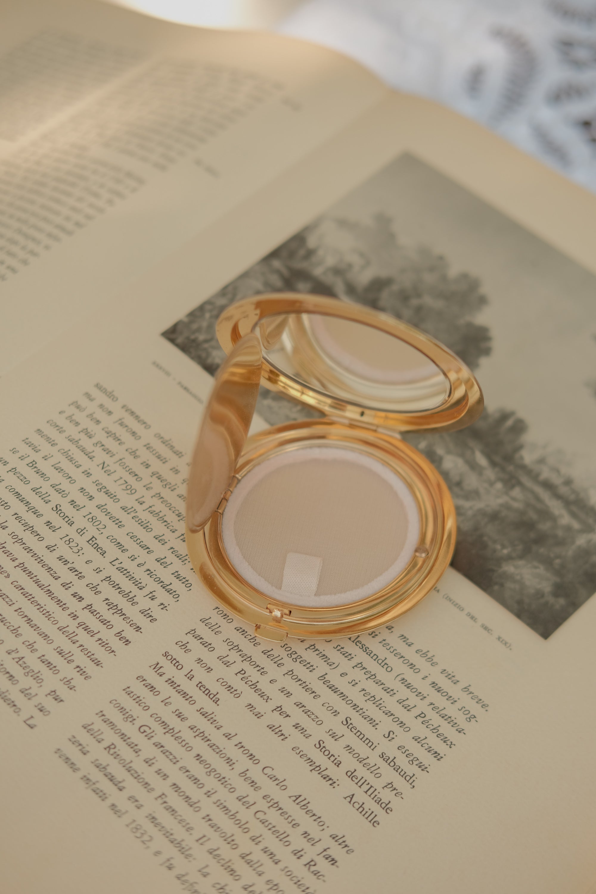Bucherer Swiss Watch Compact
