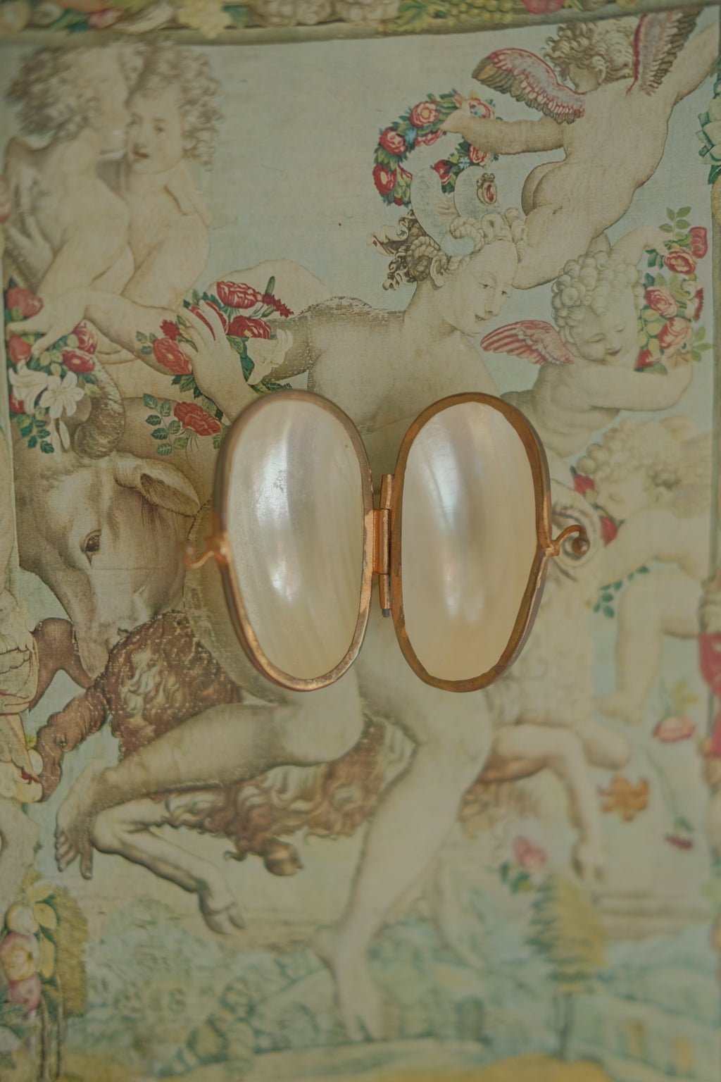 Abalone Mother of Pearl Pill Box