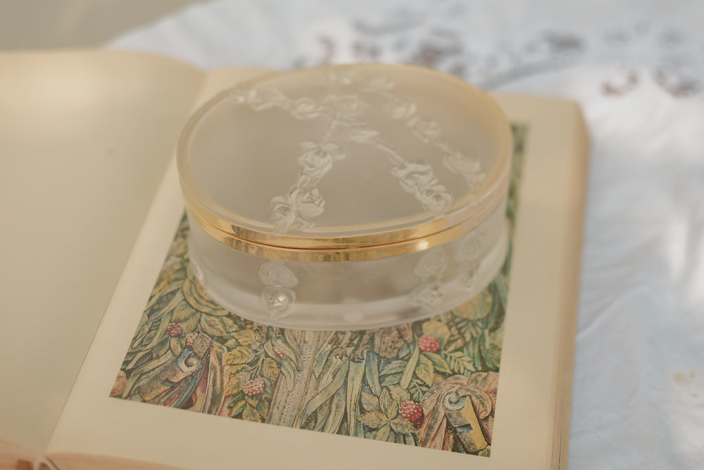 Lalique Coppelia Frosted Jewelry Box