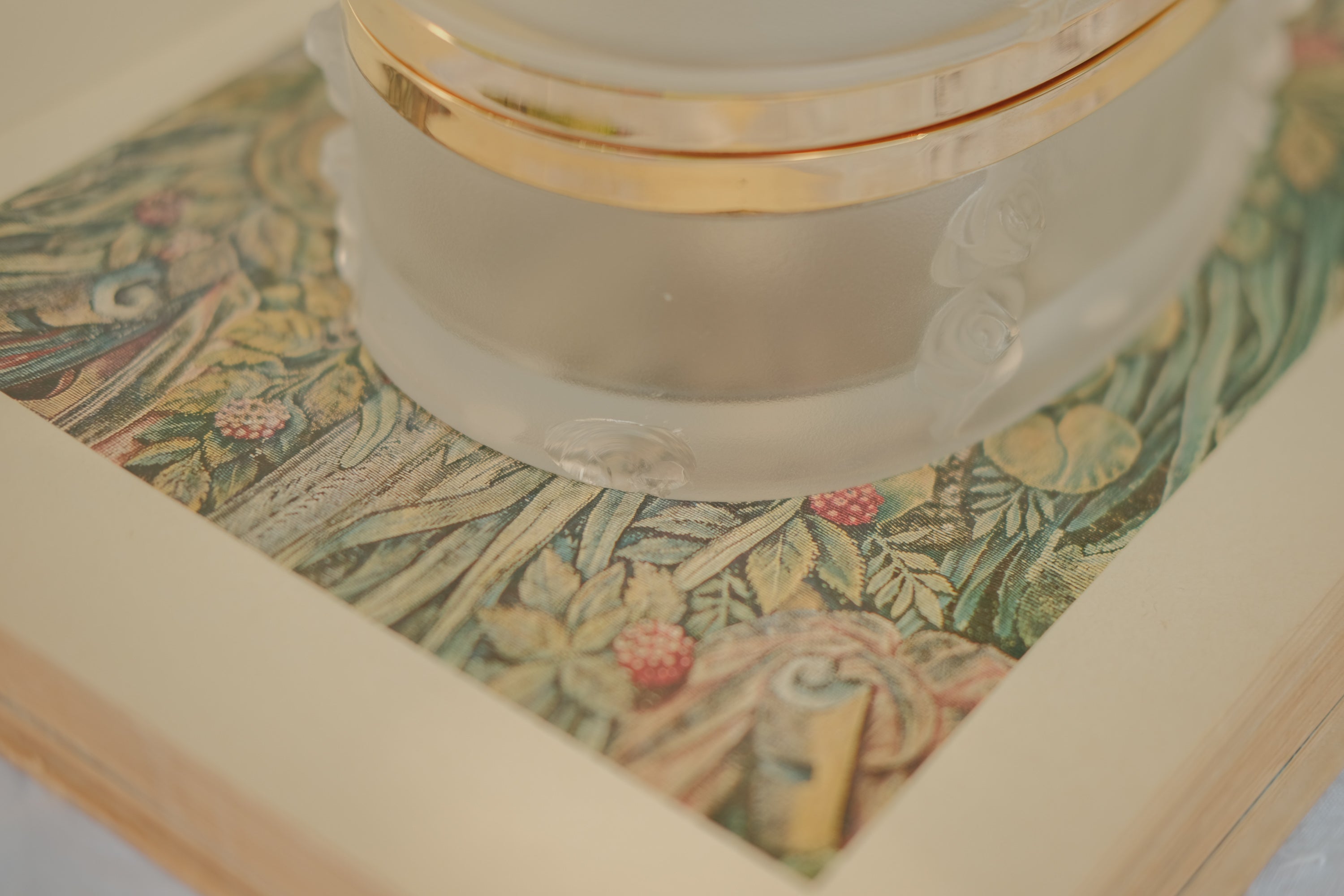Lalique Coppelia Frosted Jewelry Box