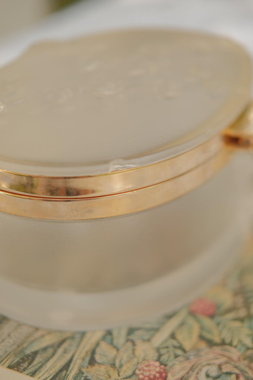 Lalique Coppelia Frosted Jewelry Box