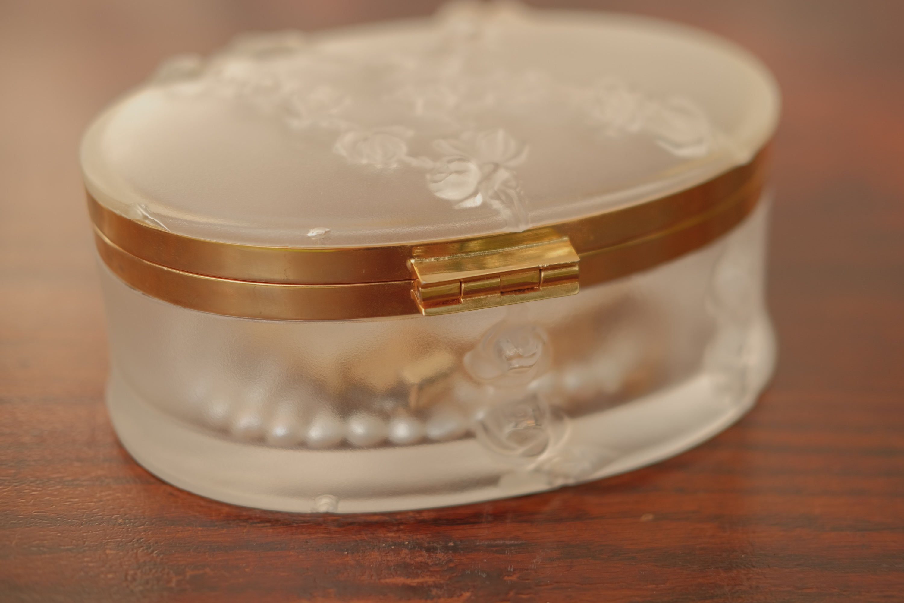 Lalique Coppelia Frosted Jewelry Box