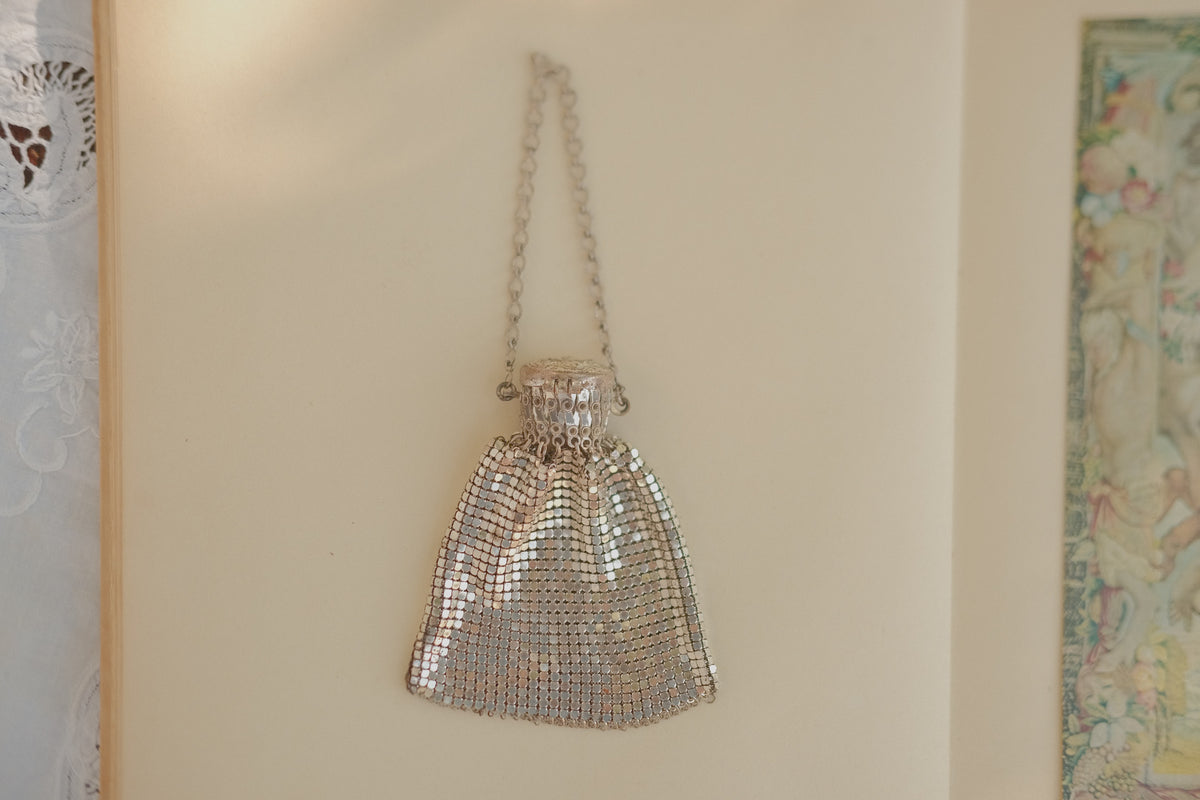 Silver Tone Mesh Coin Purse
