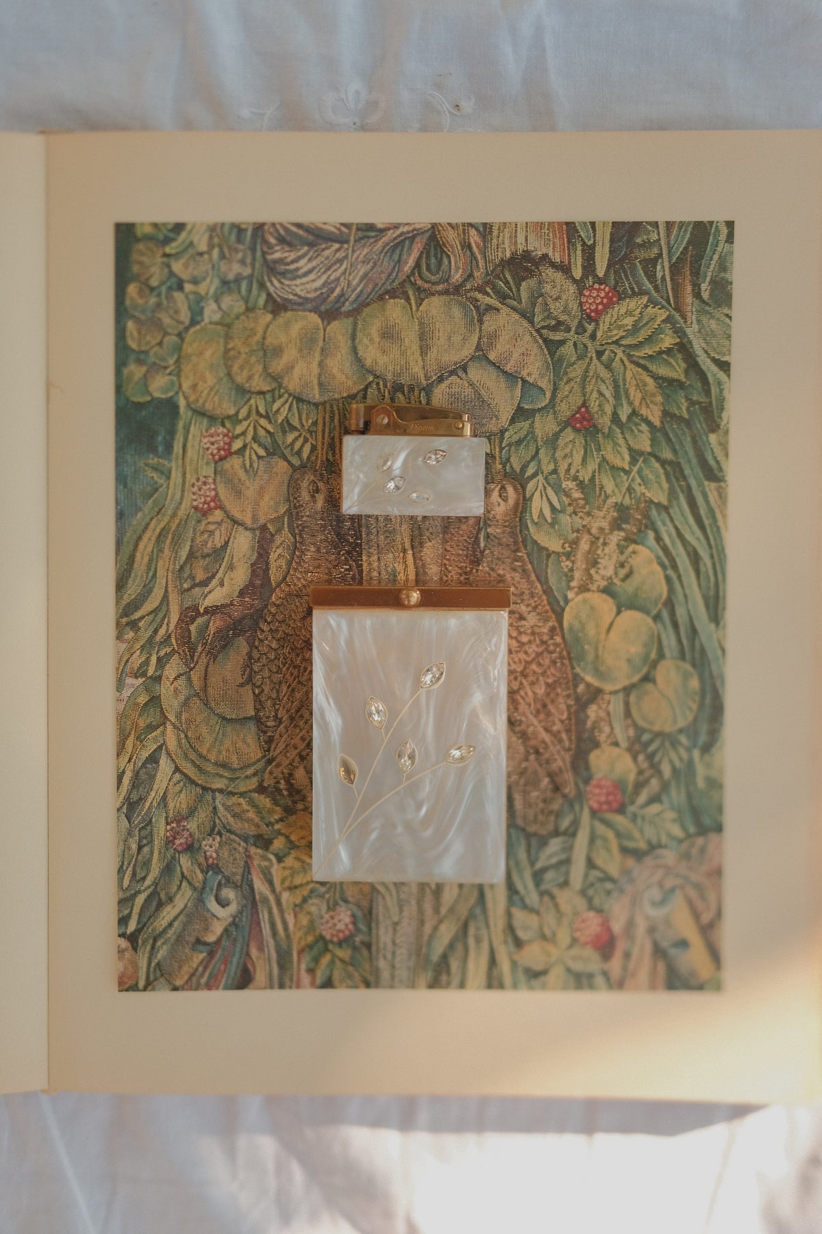 1950's Pigeon Mother of Pearl Cigarette Case & Lighter Set