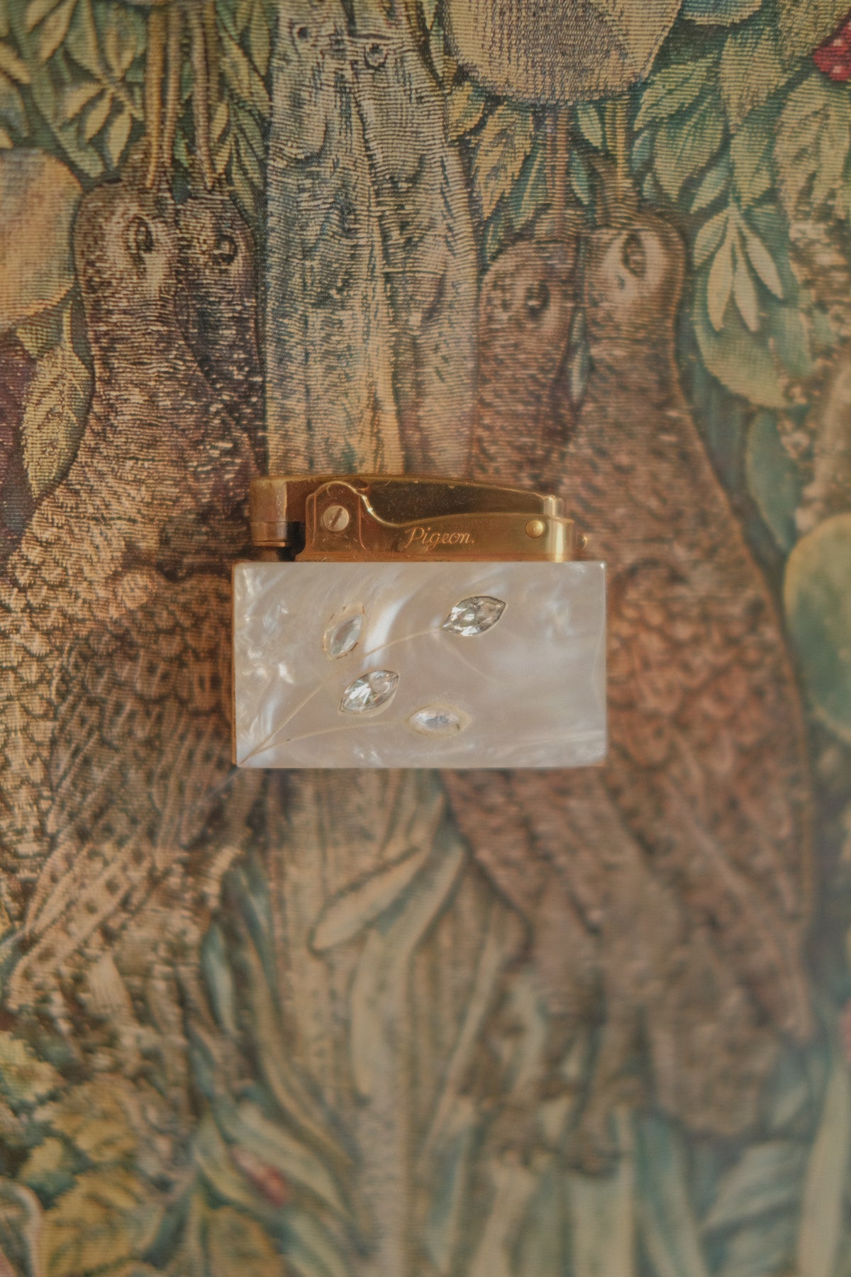 1950's Pigeon Mother of Pearl Cigarette Case & Lighter Set