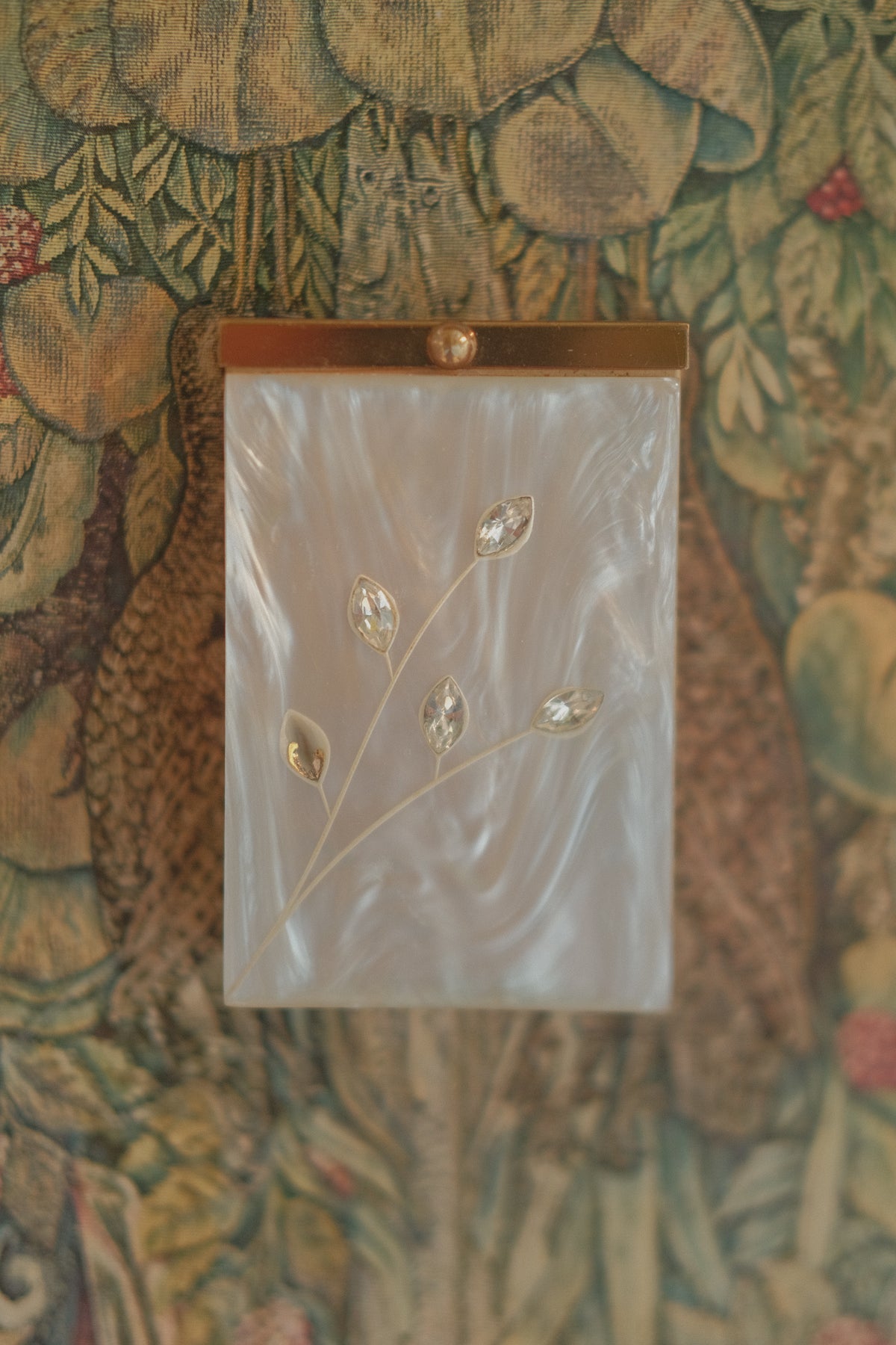 1950's Pigeon Mother of Pearl Cigarette Case & Lighter Set