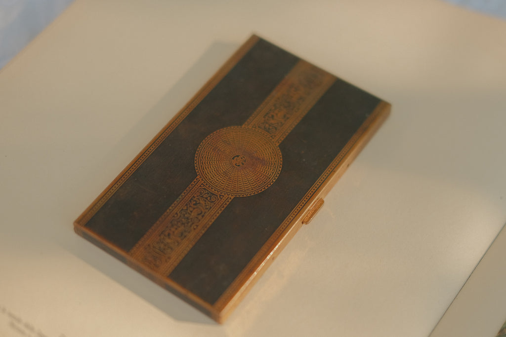 Volupte Black & Gold Card Case