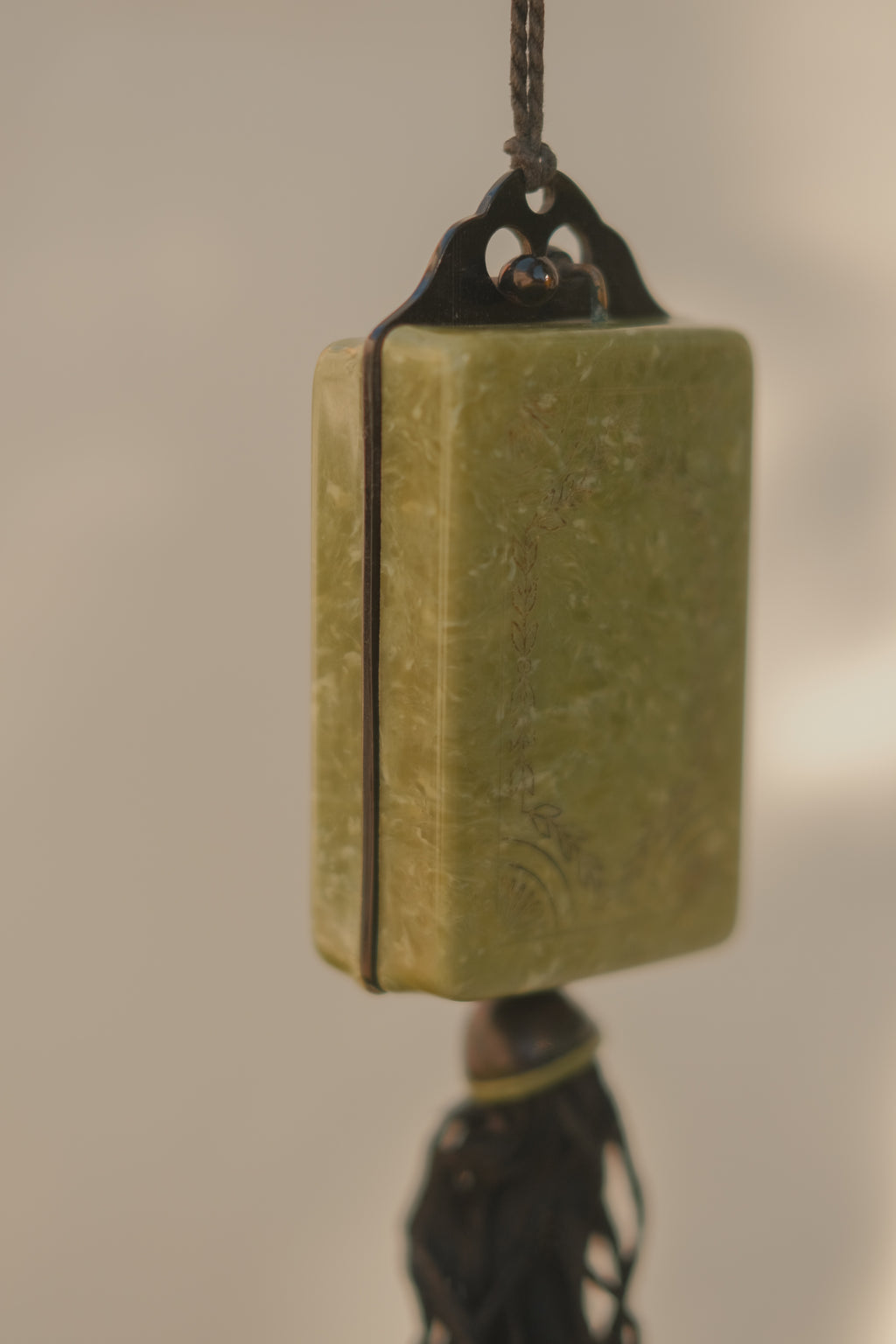 1920's Art Deco Celluloid Dance Compact