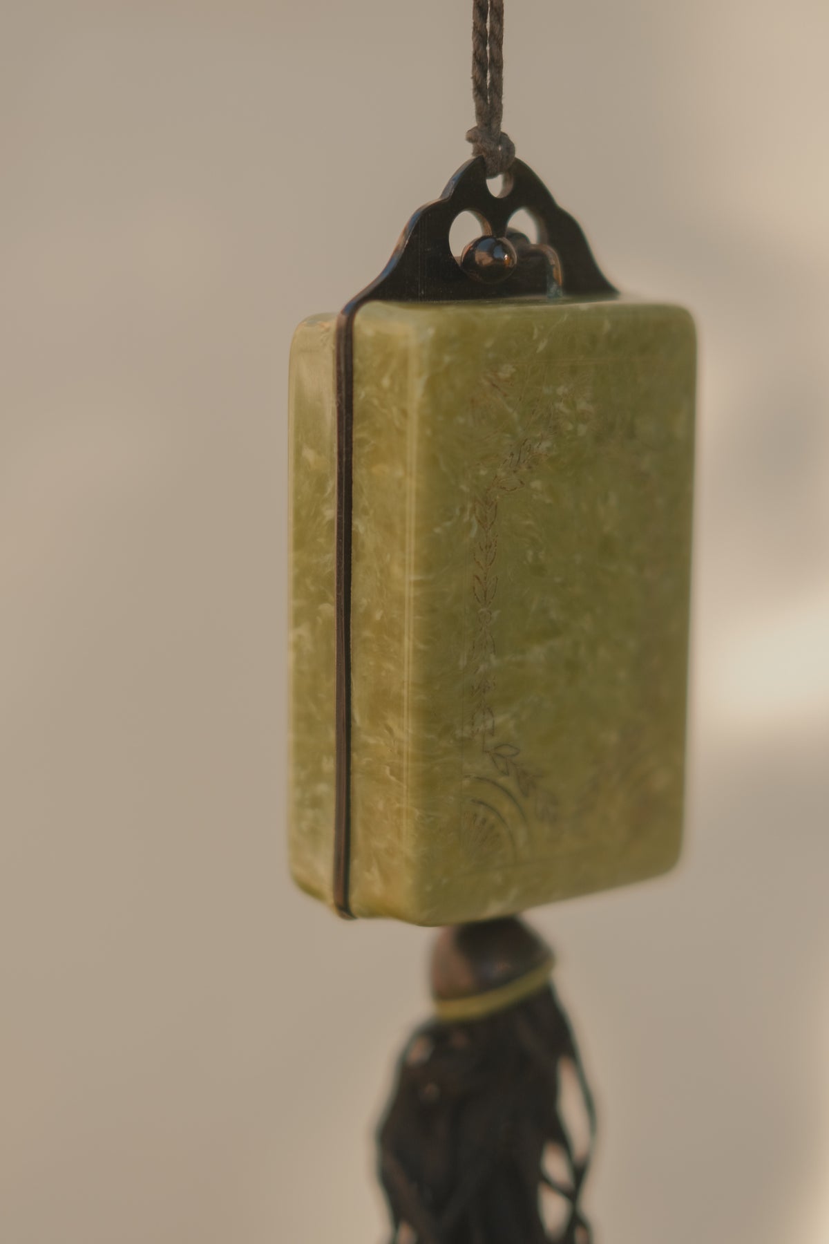 1920's Art Deco Celluloid Dance Compact