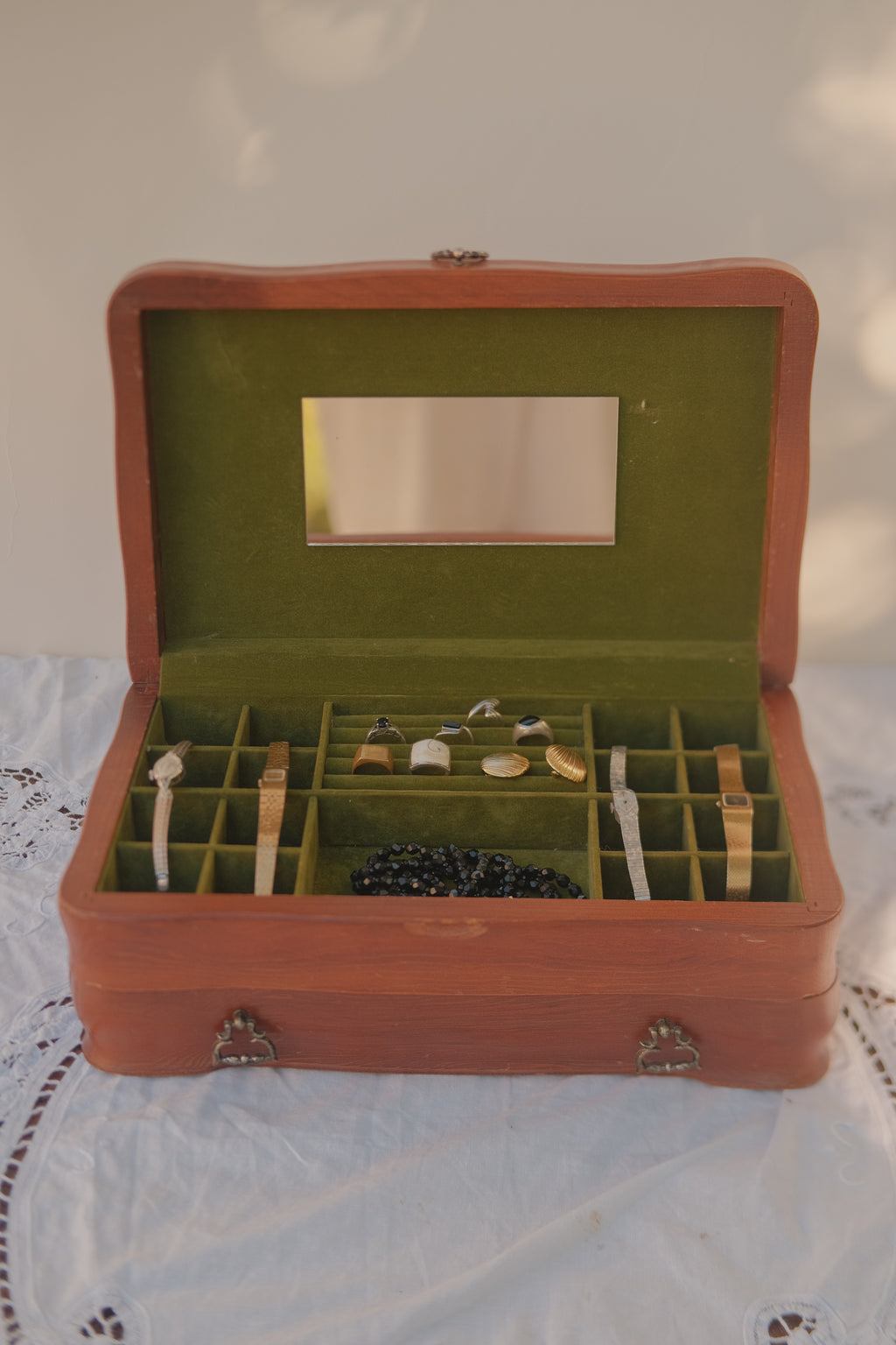 London Leather Jewelry Box