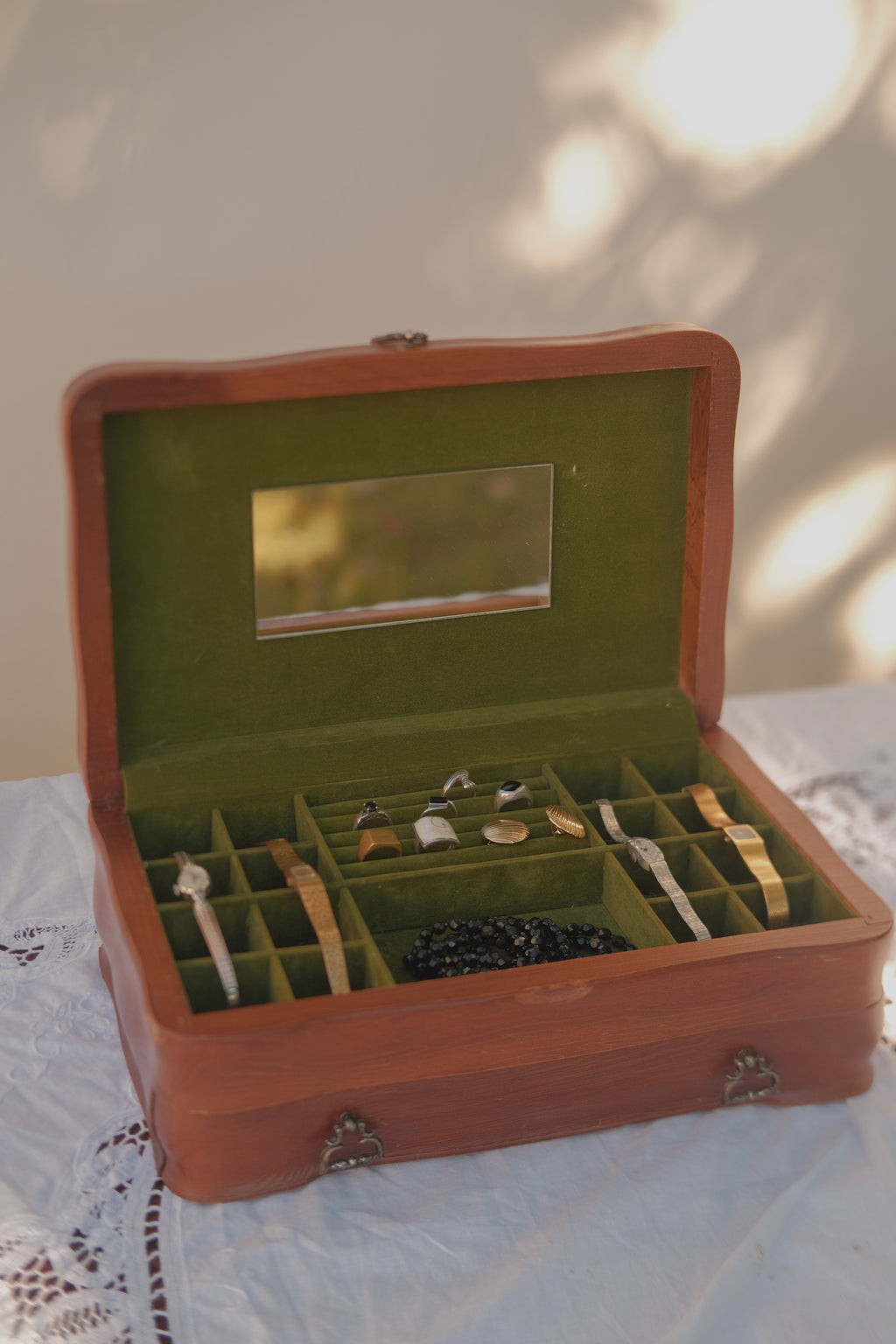 London Leather Jewelry Box