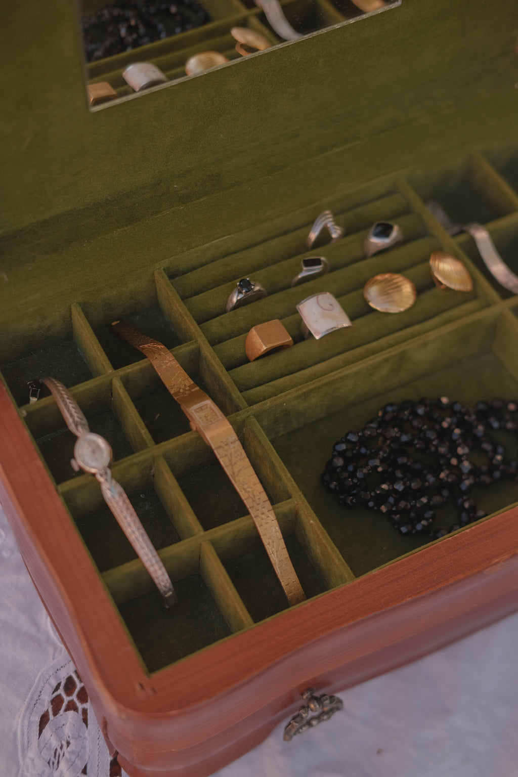 London Leather Jewelry Box
