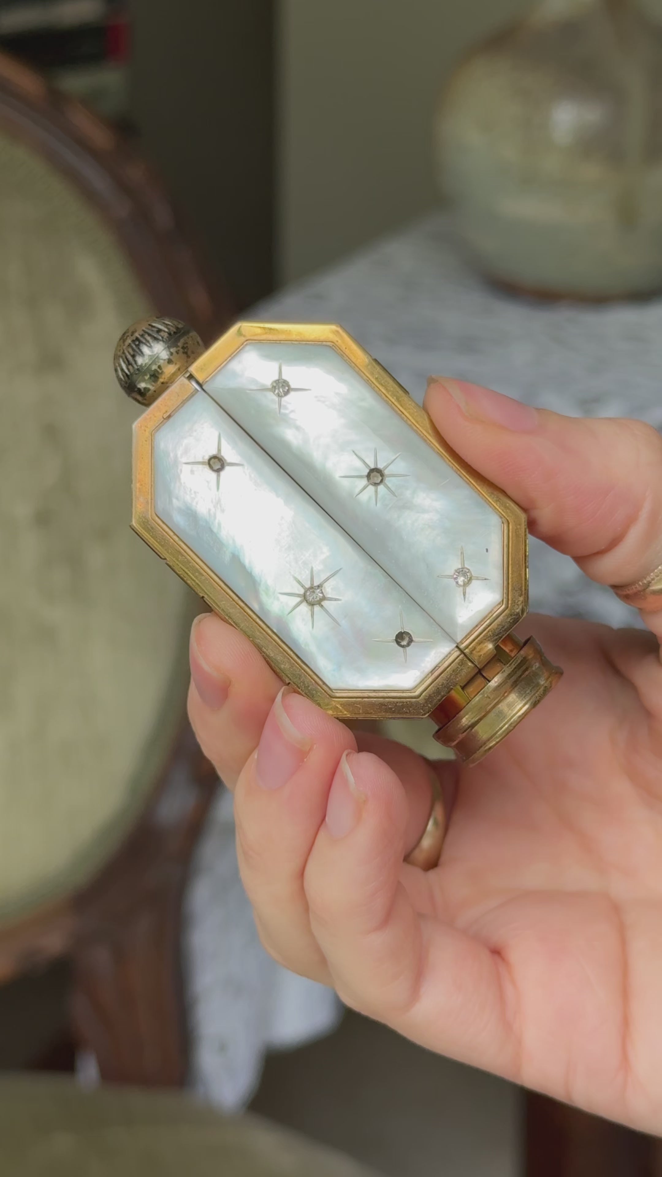 Mother of Pearl Vanity Compact